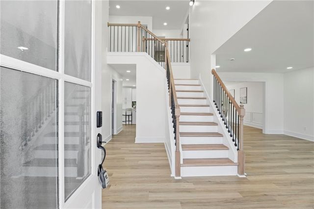 2462 Wrangler SW Drive, Atlanta, GA 30331