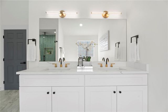 2462 Wrangler SW Drive, Atlanta, GA 30331