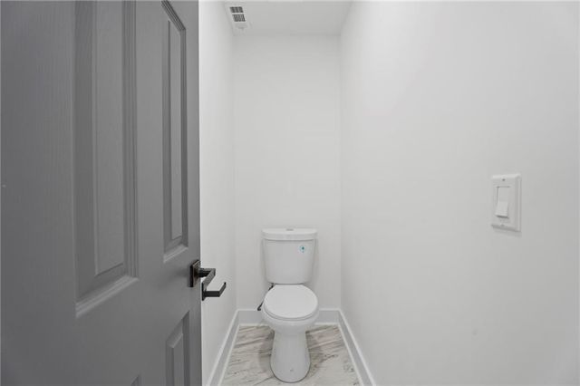 2462 Wrangler SW Drive, Atlanta, GA 30331