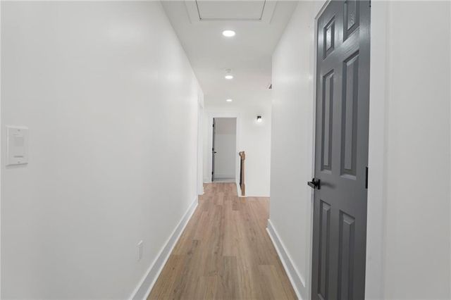 2462 Wrangler SW Drive, Atlanta, GA 30331