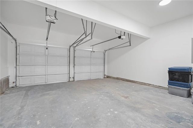 2462 Wrangler SW Drive, Atlanta, GA 30331