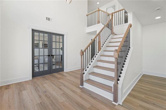 2462 Wrangler SW Drive, Atlanta, GA 30331