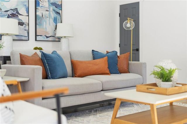 2462 Wrangler SW Drive, Atlanta, GA 30331