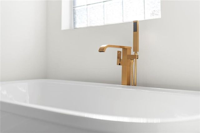 2462 Wrangler SW Drive, Atlanta, GA 30331