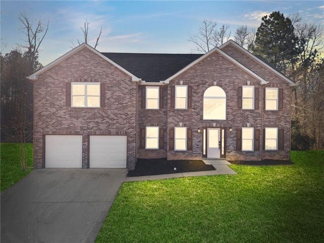 2462 Wrangler SW Drive, Atlanta, GA 30331