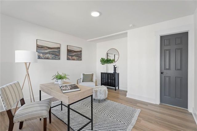 2462 Wrangler SW Drive, Atlanta, GA 30331