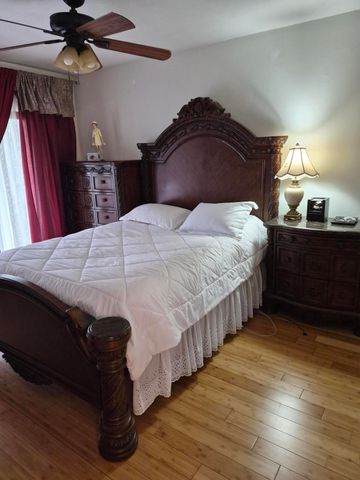 2286 Lake Osborne Drive 16, Lake Worth Beach, FL 33461