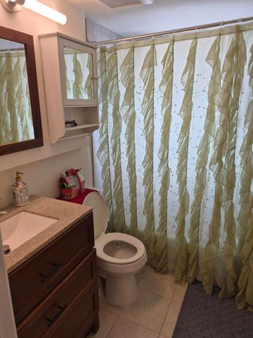 2286 Lake Osborne Drive 16, Lake Worth Beach, FL 33461