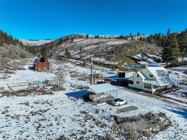 655 Swanson Gulch Rd, Manson, WA 98831