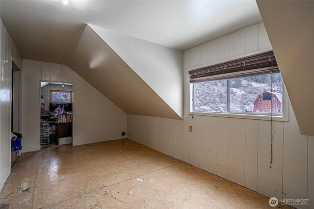 655 Swanson Gulch Rd, Manson, WA 98831