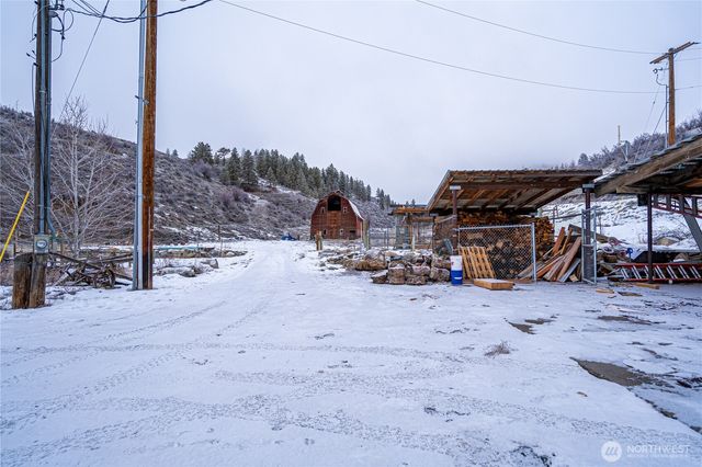 655 Swanson Gulch Rd, Manson, WA 98831