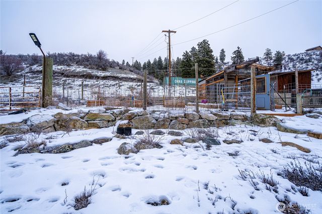 655 Swanson Gulch Rd, Manson, WA 98831