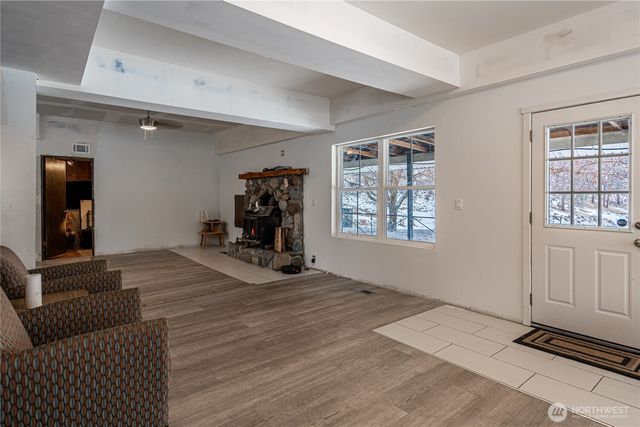 655 Swanson Gulch Rd, Manson, WA 98831