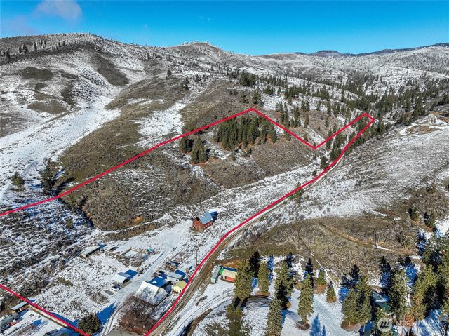 655 Swanson Gulch Rd, Manson, WA 98831