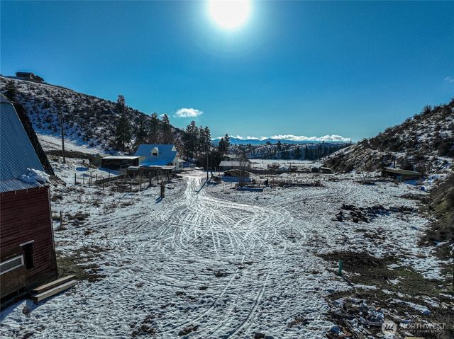 655 Swanson Gulch Rd, Manson, WA 98831