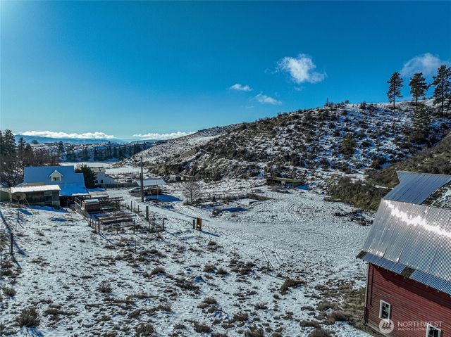 655 Swanson Gulch Rd, Manson, WA 98831