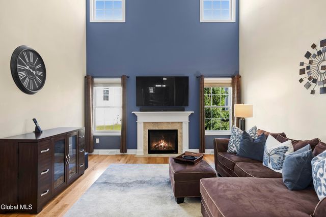 1 Milner Court, Albany, NY 12208