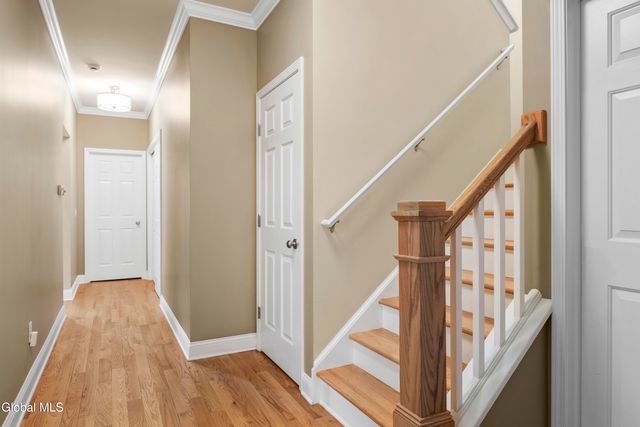 1 Milner Court, Albany, NY 12208