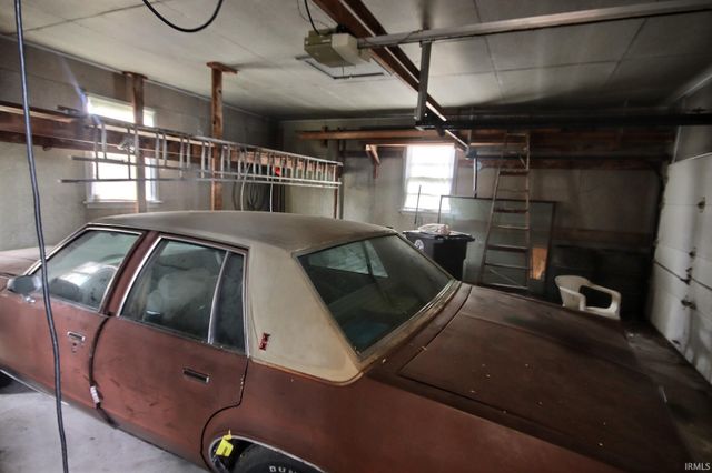 2505 Hubertus Avenue, Fort Wayne, IN 46805