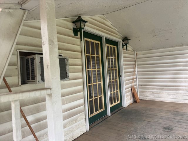 1524 W Maple Street W, Durant, OK 74701