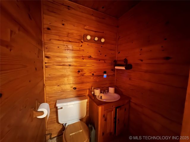 1524 W Maple Street W, Durant, OK 74701