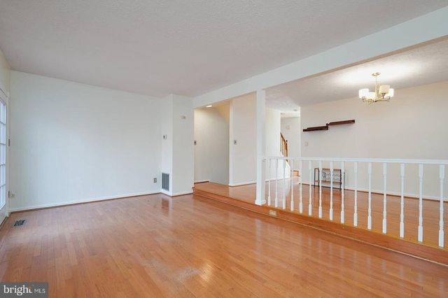 9575 DONNAN CASTLE, Laurel, MD 20723