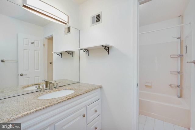 9575 DONNAN CASTLE, Laurel, MD 20723