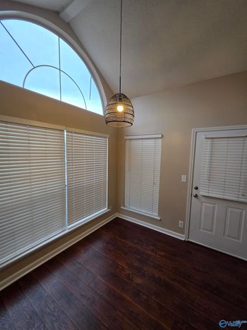 1127 Stones Throw Drive, Huntsville, AL 35806