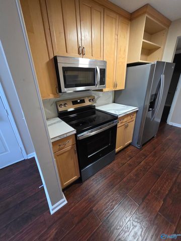 1127 Stones Throw Drive, Huntsville, AL 35806