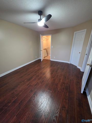 1127 Stones Throw Drive, Huntsville, AL 35806