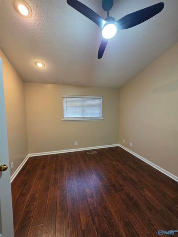 1127 Stones Throw Drive, Huntsville, AL 35806