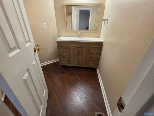 1127 Stones Throw Drive, Huntsville, AL 35806