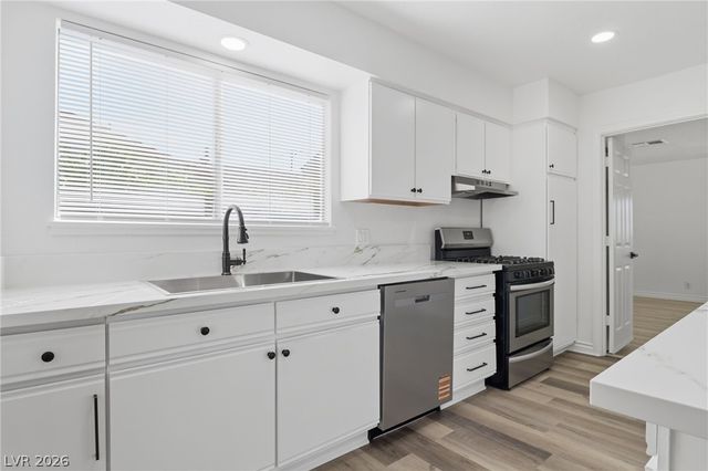 5228 Koa Avenue, Las Vegas, NV 89122