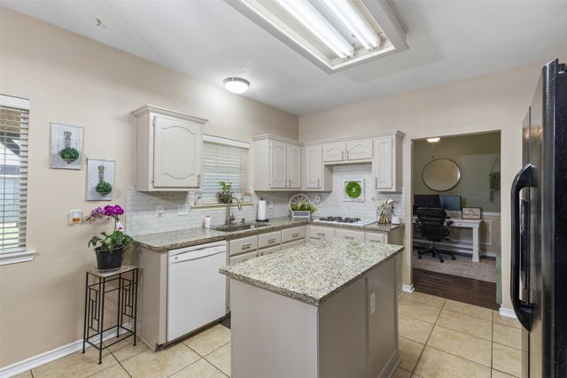 3206 Palisade Falls, Rowlett, TX 75088