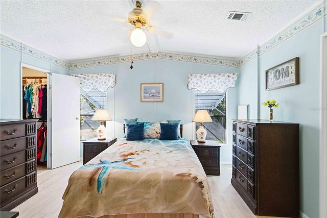 300 TROPIC DRIVE, Osprey, FL 34229