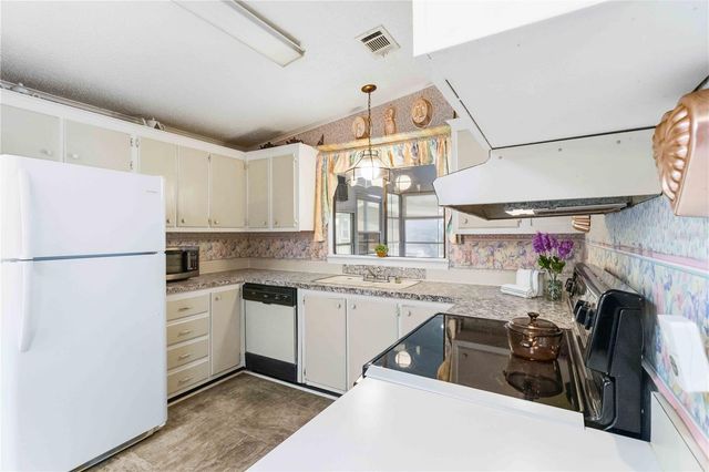 300 TROPIC DRIVE, Osprey, FL 34229