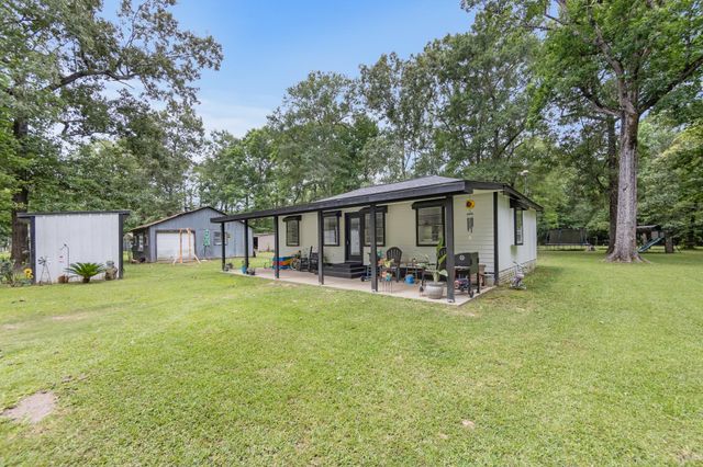 1123 County Road 2254, Cleveland, TX 77327