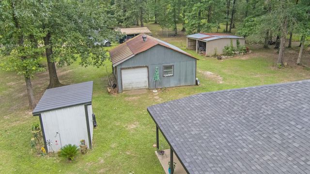 1123 County Road 2254, Cleveland, TX 77327