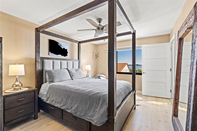 1602 STICKNEY POINT ROAD 307, Sarasota, FL 34231