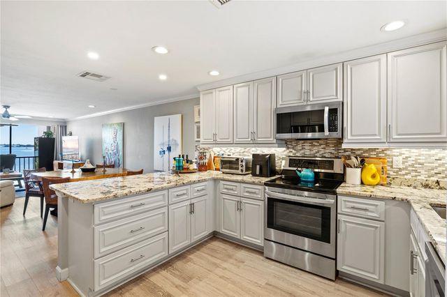 1602 STICKNEY POINT ROAD 307, Sarasota, FL 34231