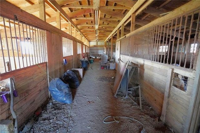 3390 Meese Road NE, Louisville, OH 44641