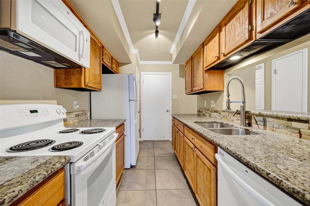 10244 Bridgeland Lane, Houston, TX 77041