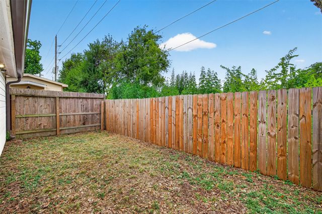 10244 Bridgeland Lane, Houston, TX 77041