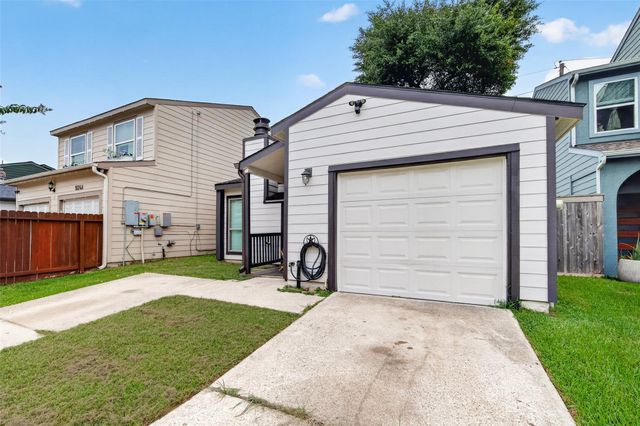10244 Bridgeland Lane, Houston, TX 77041