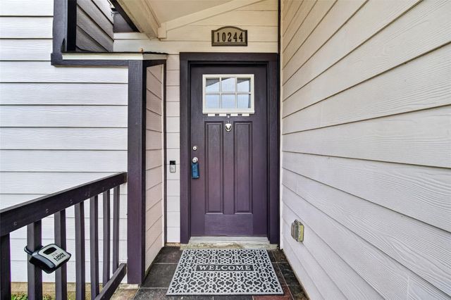 10244 Bridgeland Lane, Houston, TX 77041