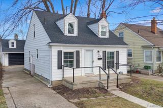 4070 Bacon Avenue, Berkley, MI 48072