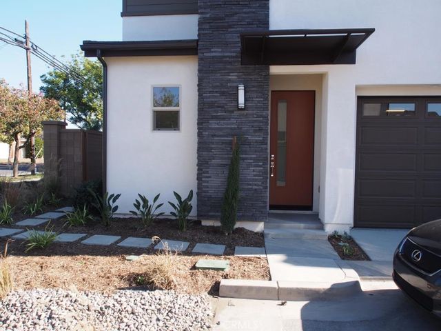 3068 Edgeway, Costa Mesa, CA 92626