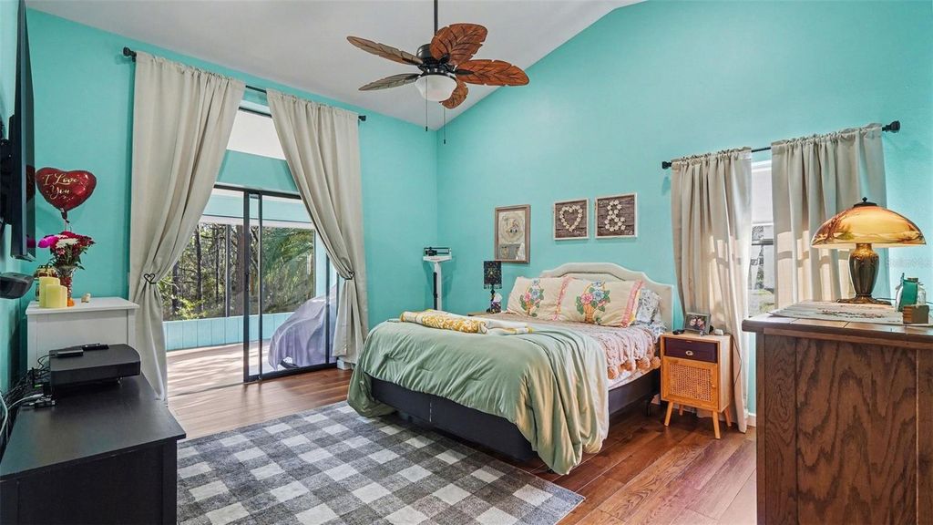 Image 15 of property listing at 17 LONGLEAF COURT, Homosassa, FL 34446