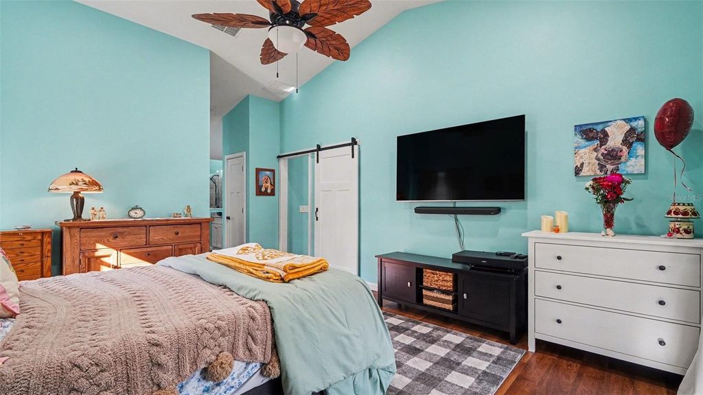 Image 16 of property listing at 17 LONGLEAF COURT, Homosassa, FL 34446