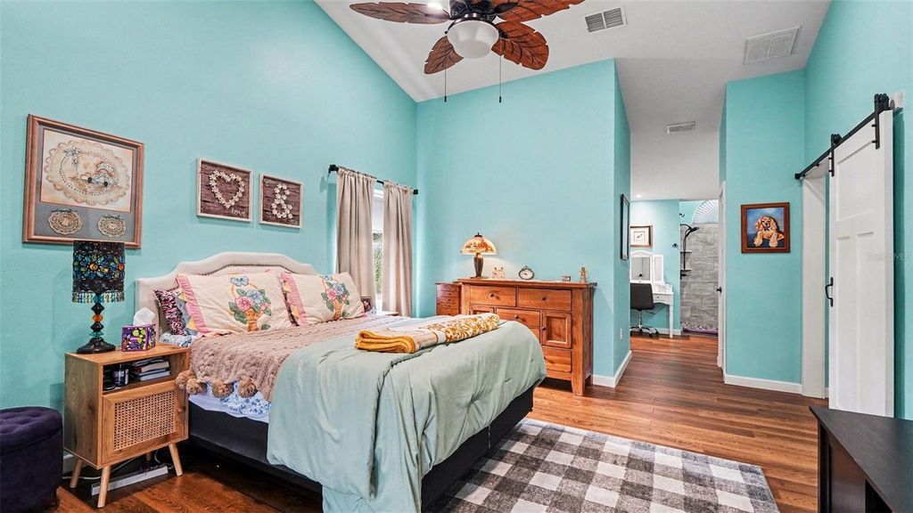 Image 17 of property listing at 17 LONGLEAF COURT, Homosassa, FL 34446